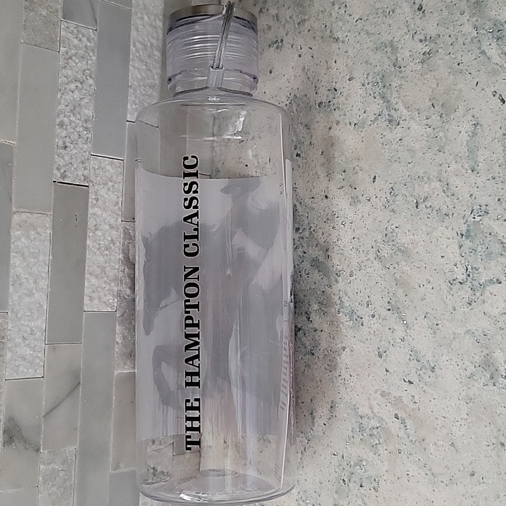 The Hampton Classic Horse Show Water Bottle Plastic BPA - FREE &  NEW 🐎💕 - Picture 2 of 7